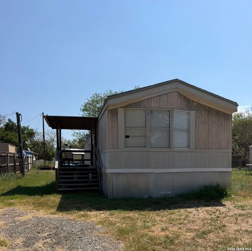1606 The Lane St, Pleasanton, TX, 78064-2036 | Card Image