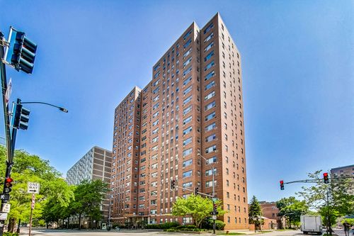 114-2909 N Sheridan Rd, CHICAGO, IL, 60657-5903 | Card Image