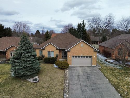 27 Werret Ave, Simcoe, ON, N3Y5N5 | Card Image