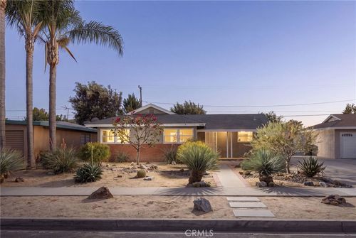 6254 E Metz St, Long Beach, CA, 90808-3934 | Card Image