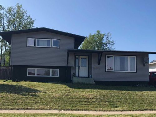 {{alt}} | Card Image