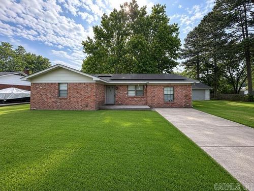 1208 S Center St, Lonoke, AR, 72086-3806 | Card Image