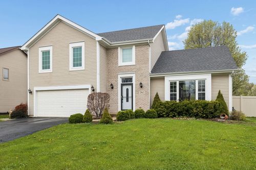 740 Countryside Dr, Bolingbrook, IL, 60490-5458 | Card Image