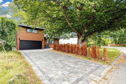 121 S Forster Park Dr, Oakville, ON, L6K1Y6 | Card Image