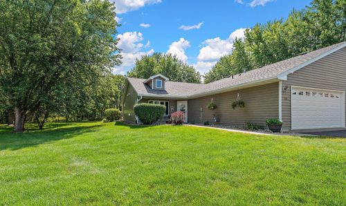 330 Creekview Ct, BALDWIN, WI, 54002-5146 | Card Image