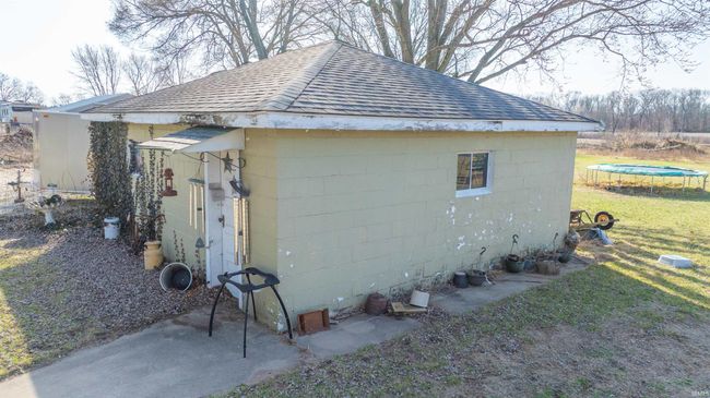 9315 E 150 N, House other with 3 bedrooms, 2 bathrooms and null parking in Grovertown IN | Image 9