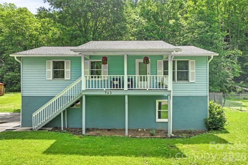 763 Bee Tree Rd, Swannanoa, NC, 28778-3404 | Card Image