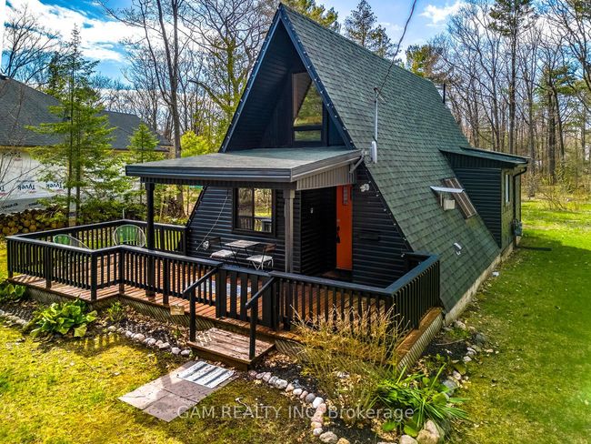 14 Moonlight Crt, House other with 2 bedrooms, 1 bathrooms and 4 parking in Tiny ON | Image 4
