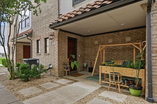 15-13900 Noel Rd, Dallas, TX, 75240-4380 | Card Image