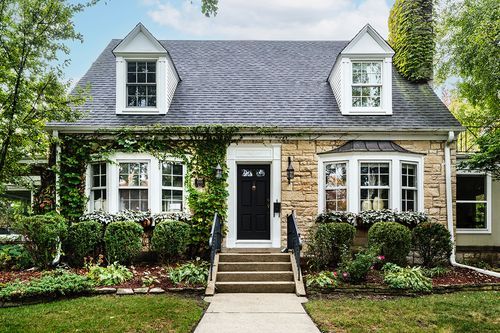 1001 S Brainard Ave, La Grange, IL, 60525-2717 | Card Image