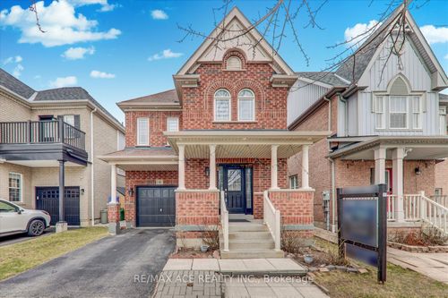 11 Middlecote Dr, Ajax, ON, L1T0A4 | Card Image