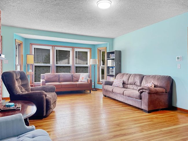 Living Room | Image 12