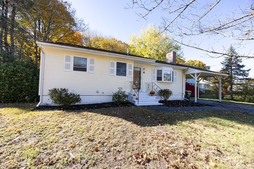 4 Linda Ln, Franklin, MA, 02038-2620 | Card Image