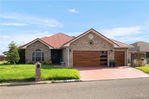620 Lake View Dr, Mission, TX, 78572-7754 | Card Image