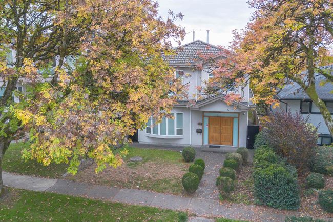 2716 Waverley Avenue, House other with 5 bedrooms, 2 bathrooms and 2 parking in Vancouver BC | Image 7