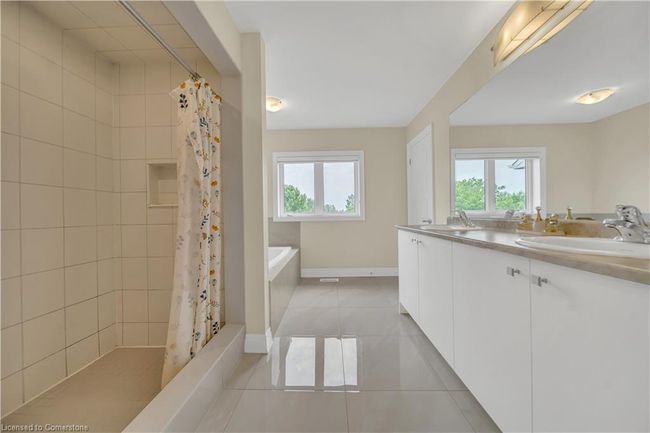 35 Santo Crt, House other with 4 bedrooms, 4 bathrooms and 6 parking in Breslau ON | Image 27