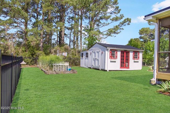 121 Lawndale Ln, House other with 3 bedrooms, 2 bathrooms and 2 parking in Sneads Ferry NC | Image 41
