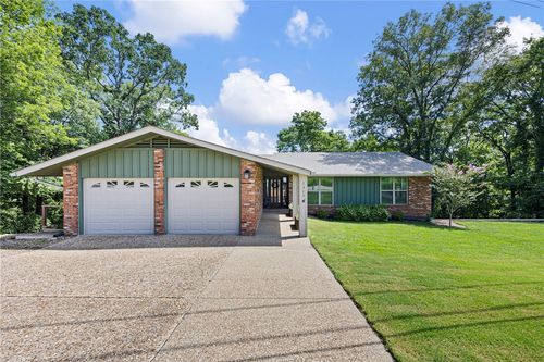 1317 Skyline Dr, Russellville, AR, 72802-8609 | Card Image