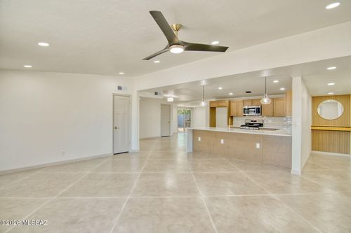 7022 E 5th St, Tucson, AZ, 85710-2221 | Card Image