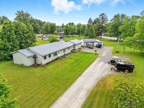 534 S Main St, Au Gres, MI, 48703-9774 | Card Image