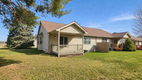 9163 Luea Ln, Swartz Creek, MI, 48473-1076 | Card Image