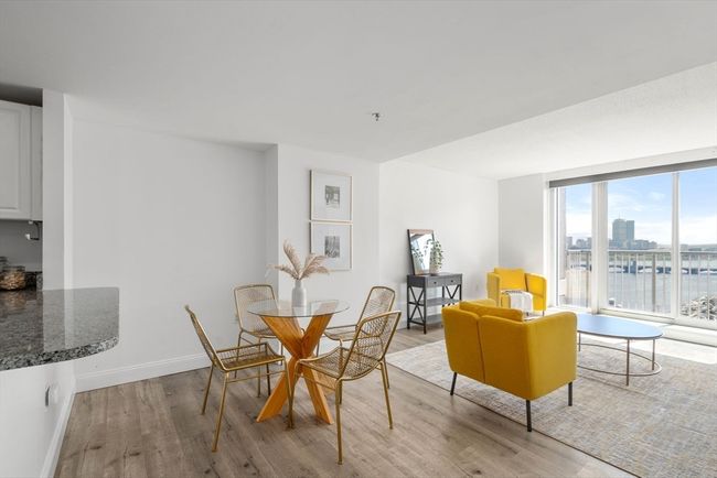 APT-2323 - 10 Museum Way, Condo with 2 bedrooms, 1 bathrooms and null parking in Cambridge MA | Image 6