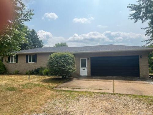 10089 Coldwater Rd, Flushing, MI, 48433-9701 | Card Image