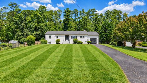 3417 Windsor Rd Sw, Roanoke, VA, 24018-2045 | Card Image