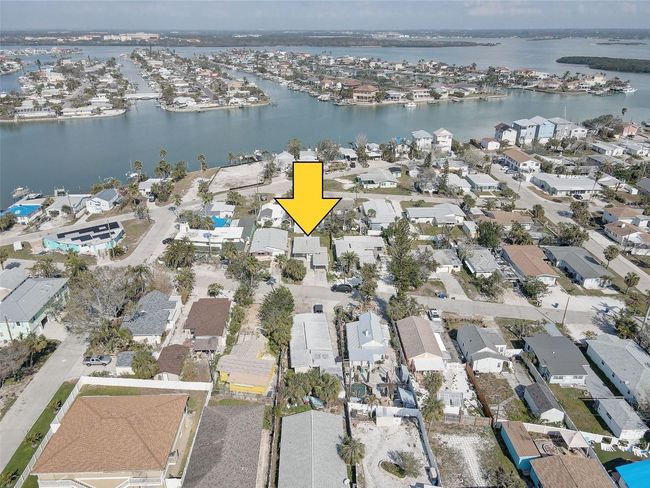 13313 2 Nd St E, House other with 2 bedrooms, 1 bathrooms and null parking in Madeira Beach FL | Image 30