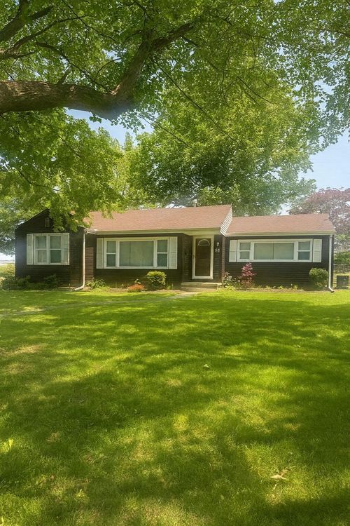 53 State St, Jeffersonville, OH, 43128-1054 | Card Image