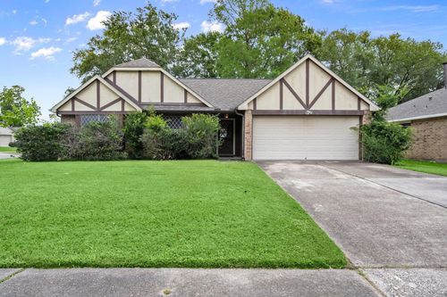 302 Foxtail Ct, League City, TX, 77573-5906 | Card Image