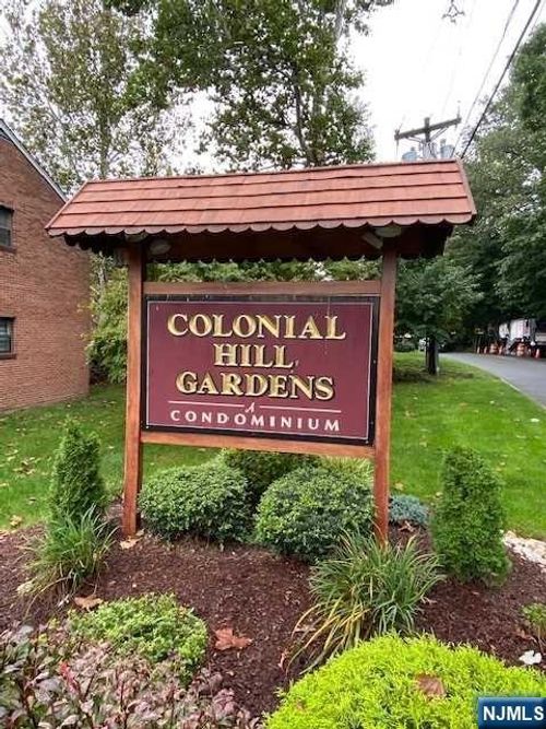 2 Colonial Dr, Little Falls, NJ, 07424-1838 | Card Image
