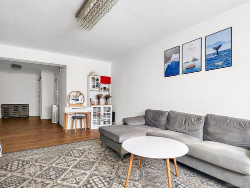 apt-2a-29-10 137th St, Flushing, NY, 11354-2009 | Card Image