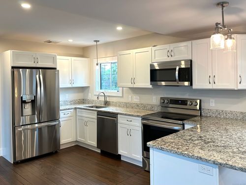 2-20 Mechanic St, Pawcatuck, CT, 06379-2134 | Card Image