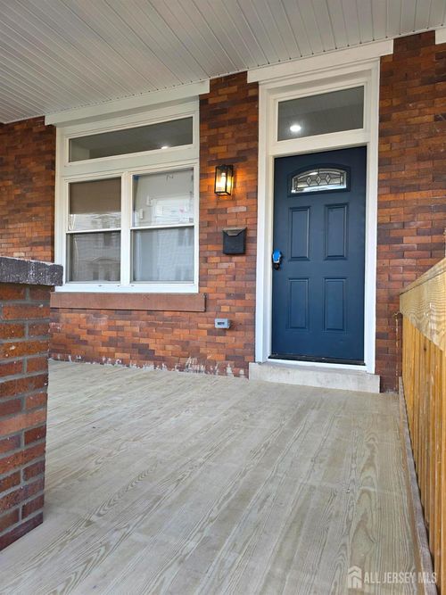 37 Colonial Ave, TRENTON, NJ, 08618-5515 | Card Image