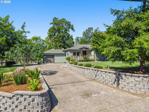 923 E 36th Ave, Eugene, OR, 97405 | Card Image
