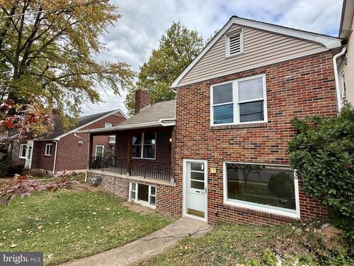 313 W Lancaster Ave, READING, PA, 19607-2415 | Card Image
