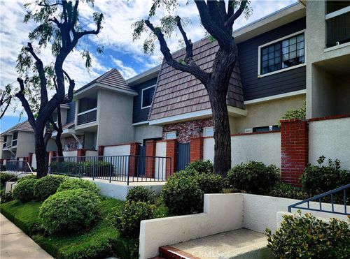 unit-34-10201 Mason Ave, Chatsworth, CA, 91311-3327 | Card Image