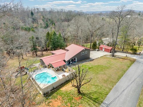 465 Winding River Ln, Sparta, TN, 38583-2464 | Card Image