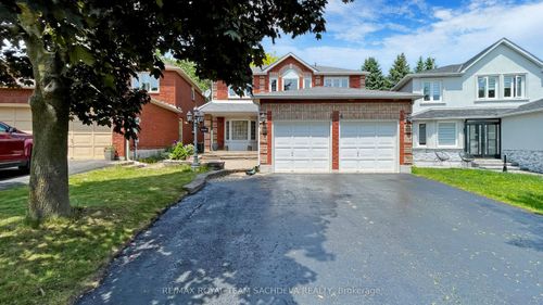 1614 Melman St, Pickering, ON, L1X2C6 | Card Image