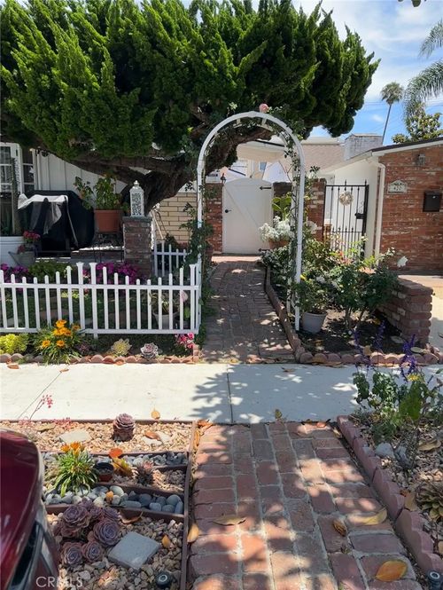 422 Fernleaf Ave, Corona del Mar, CA, 92625 | Card Image