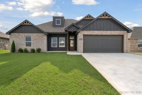 10836 S 278th East Ave, Coweta, OK, 74429-3017 | Card Image