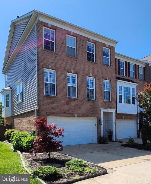 61 Idlecreek Ln, EDGEWATER, MD, 21037-2689 | Card Image