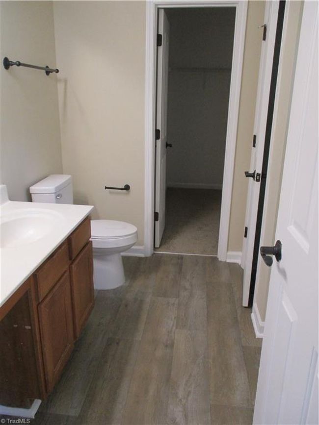 917 Avalon Acres Ln, House other with 3 bedrooms, 3 bathrooms and null parking in High Point NC | Image 13