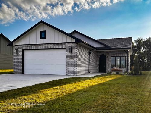 6130 Hiebert Dr, Park City, KS, 67219 | Card Image