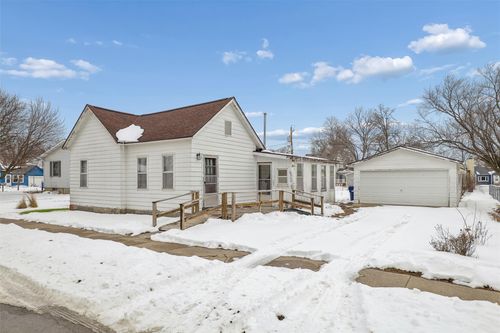 209 Main St, Van Meter, IA, 50261-9708 | Card Image