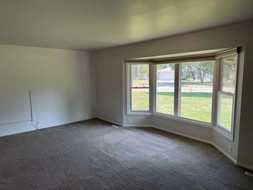 1573 Wagon Wheel Ln, Grand Blanc, MI, 48439-4848 | Card Image