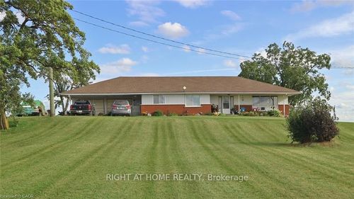 2265 Snyders Rd E, Petersburg, ON, N0B2H0 | Card Image