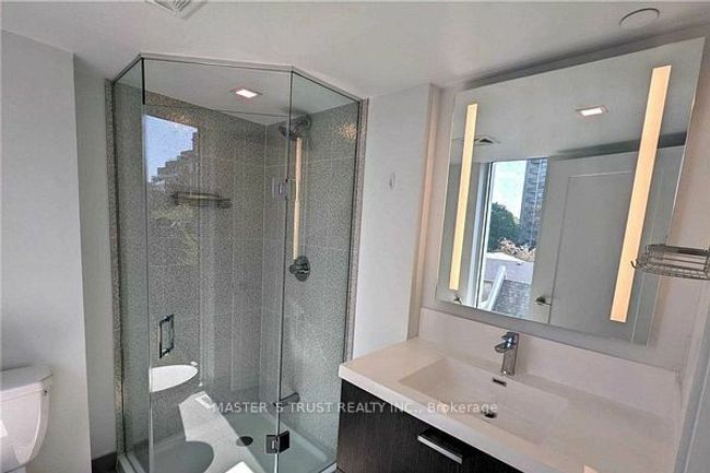714 - 50 Mccaul St, Condo with 2 bedrooms, 2 bathrooms and null parking in Toronto ON | Image 9
