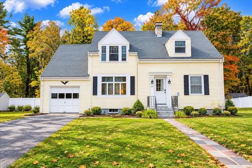 20 Wright St, North Reading, MA, 01864-2535 | Card Image